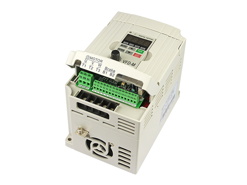 8000S通用變頻器，變頻調速器，變頻器廠家，電機變頻器，三相變頻器