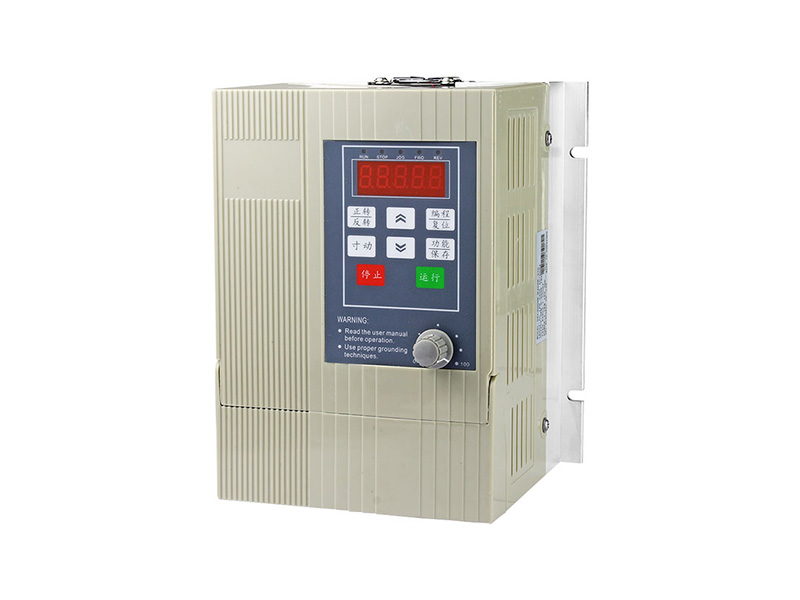 3000H單相水泵變頻器，恒壓供水專(zhuān)用變頻器，變頻器廠(chǎng)家